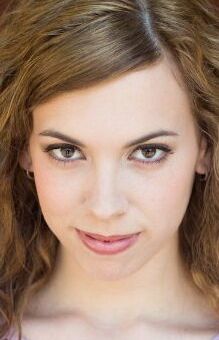 Мелани Брук